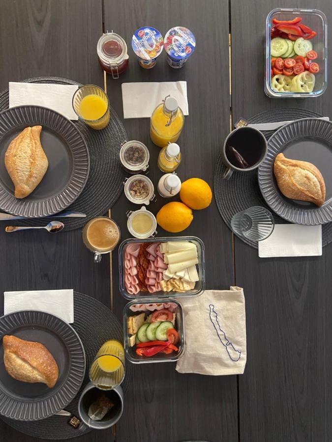 Bl Lakeside Apartman Balatonlelle Bagian luar foto