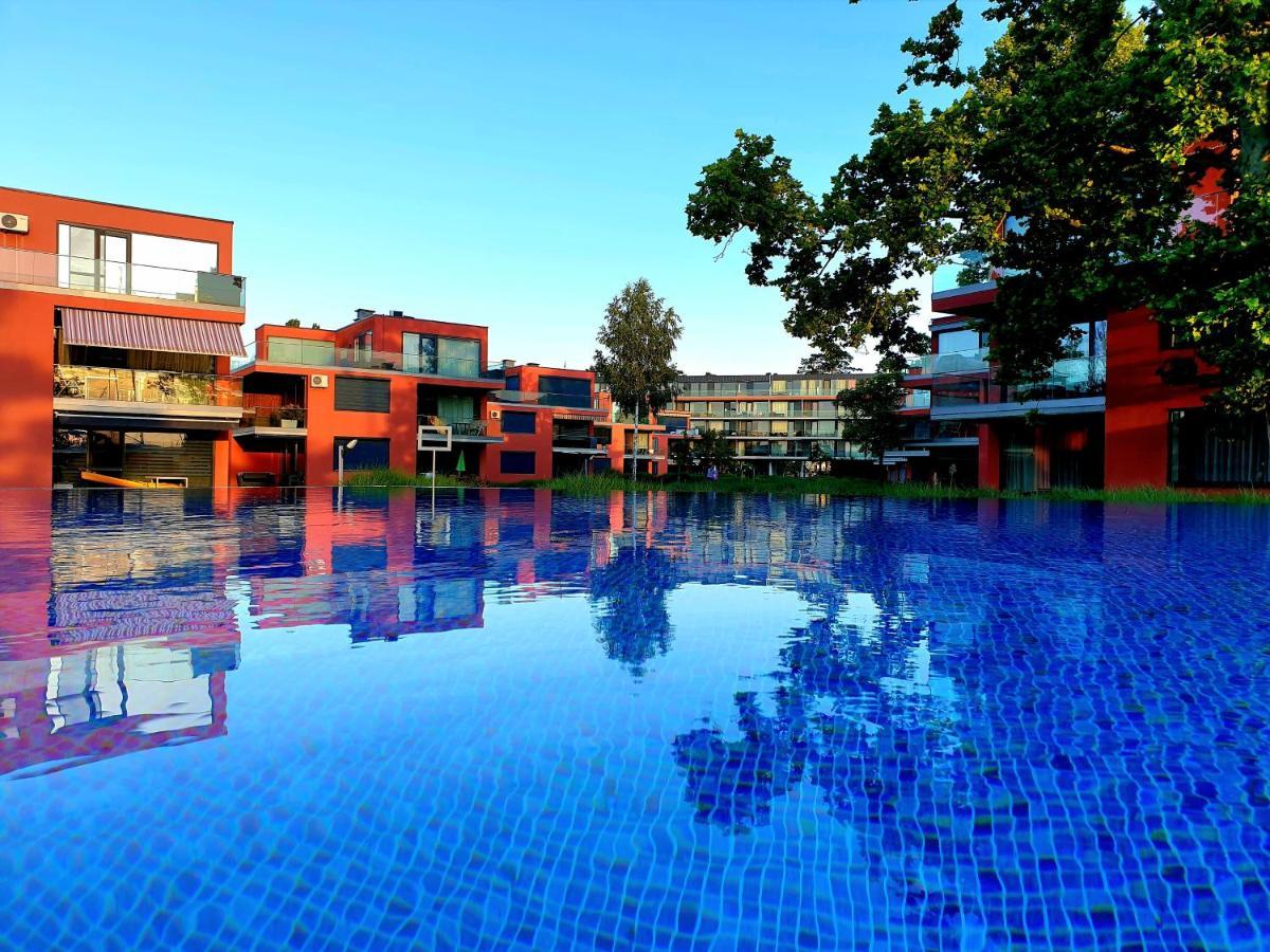 Bl Lakeside Apartman Balatonlelle Bagian luar foto