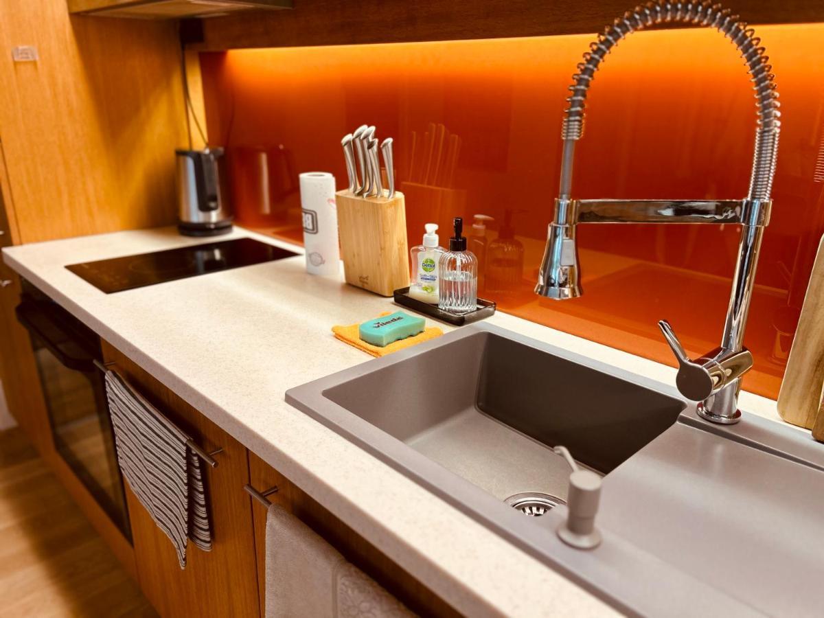 Bl Lakeside Apartman Balatonlelle Bagian luar foto