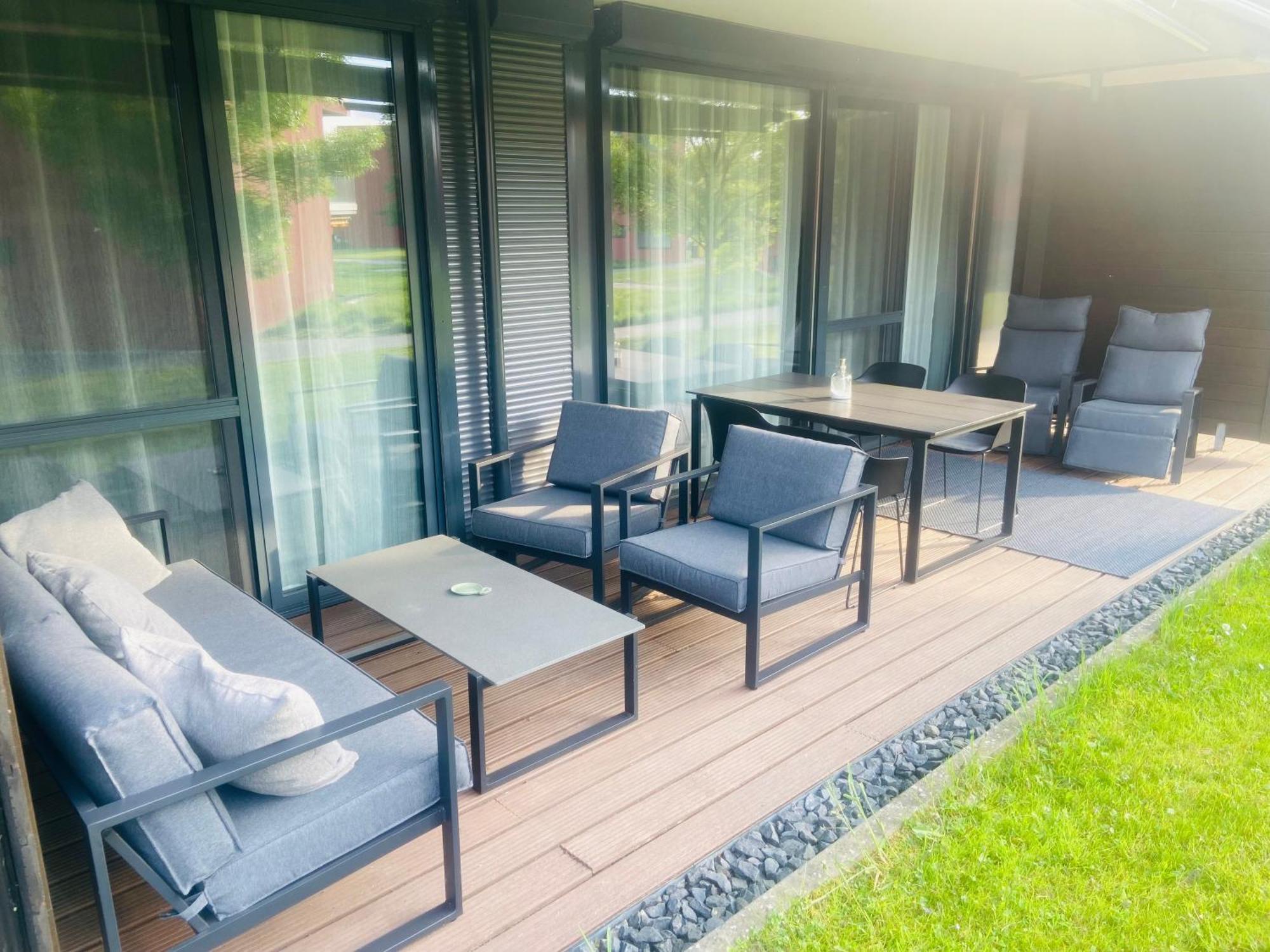 Bl Lakeside Apartman Balatonlelle Bagian luar foto